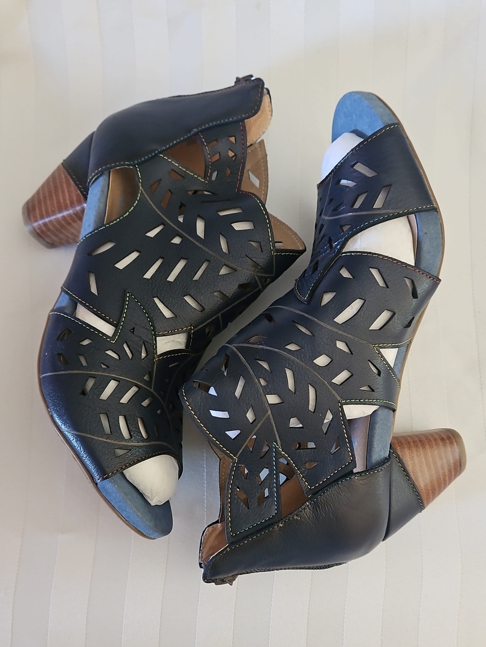 L'ARTISTE HEEL - Picture 2 of 4